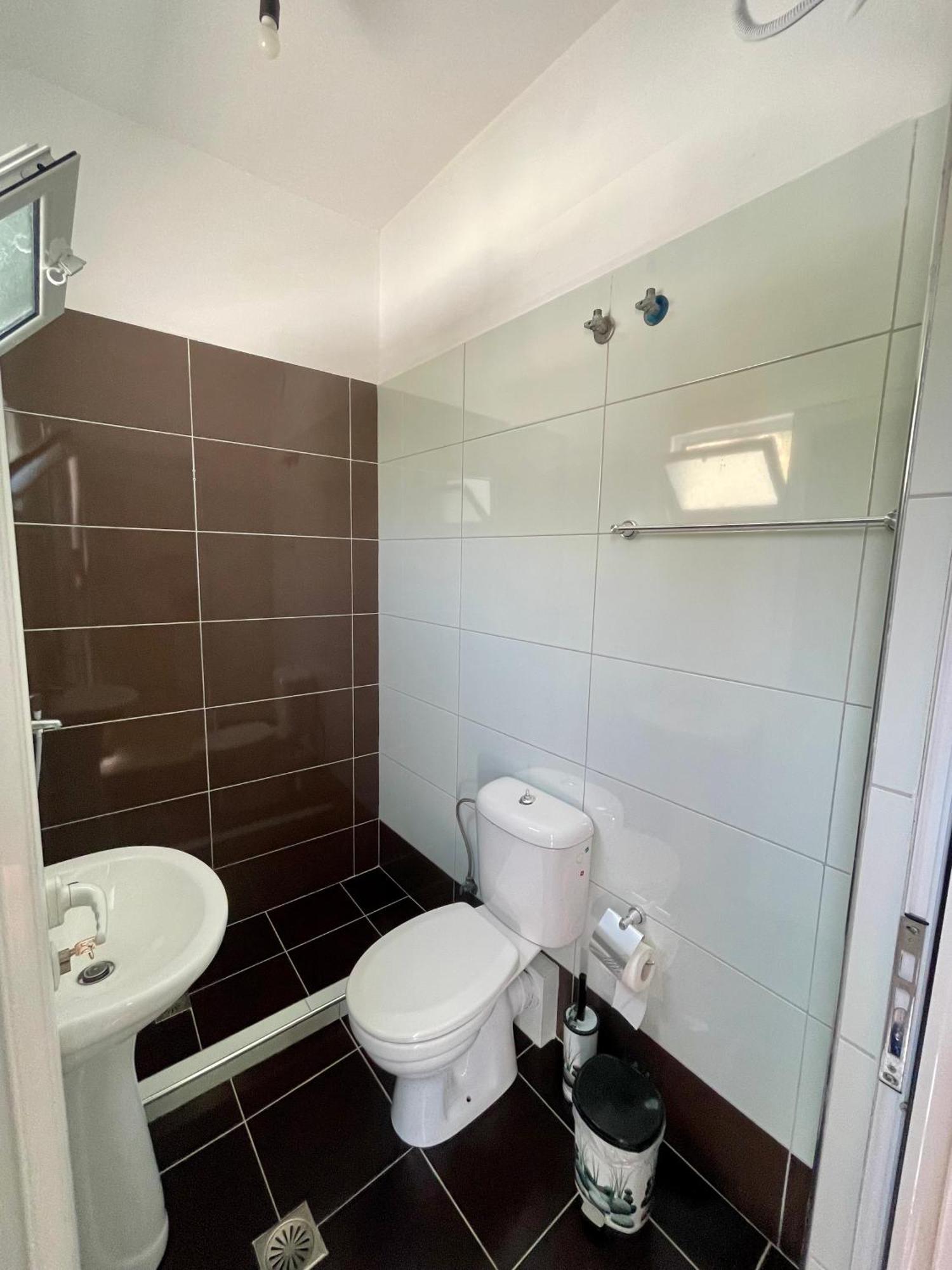 Keivi Guesthouse Sarande Ngoại thất bức ảnh